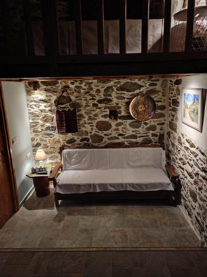 Villa Πέτροκτιστο Σπίτι. Stone House Caristo Exterior foto
